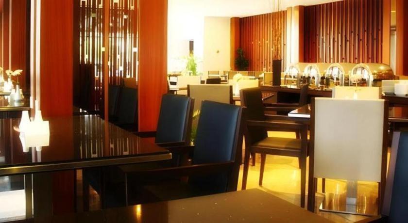 Mitra Bandung Hotel Екстериор снимка