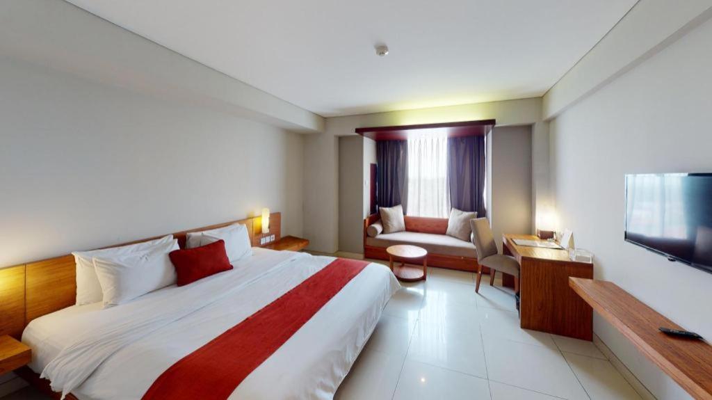Mitra Bandung Hotel Екстериор снимка