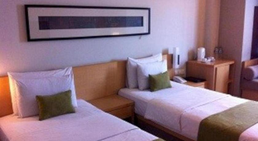 Mitra Bandung Hotel Екстериор снимка