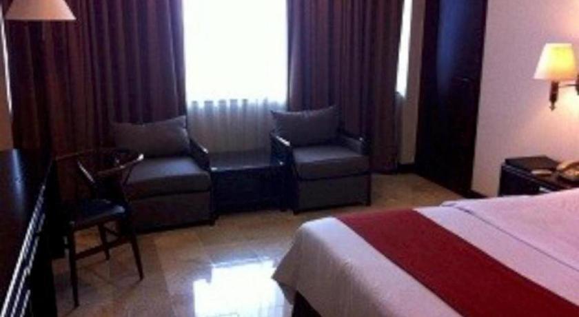 Mitra Bandung Hotel Екстериор снимка