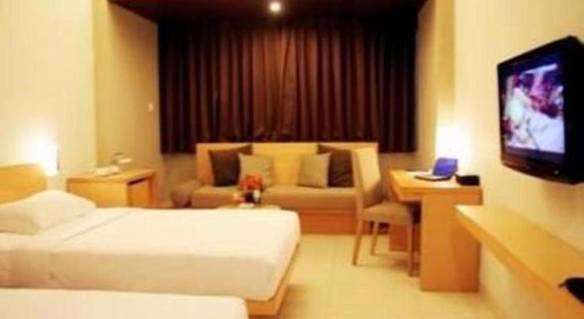 Mitra Bandung Hotel Екстериор снимка