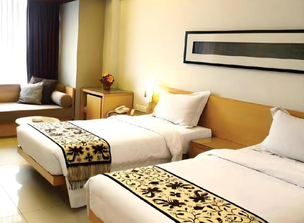 Mitra Bandung Hotel Екстериор снимка