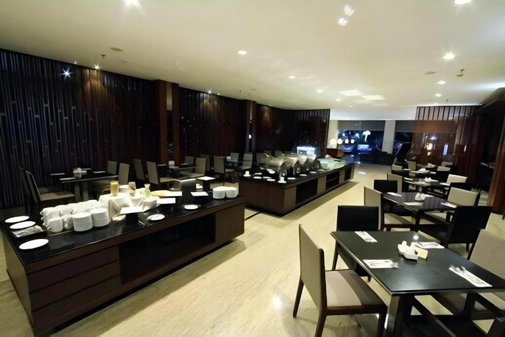 Mitra Bandung Hotel Екстериор снимка